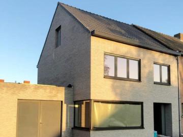 74810048 128259791922814 735185013938585600 N 2